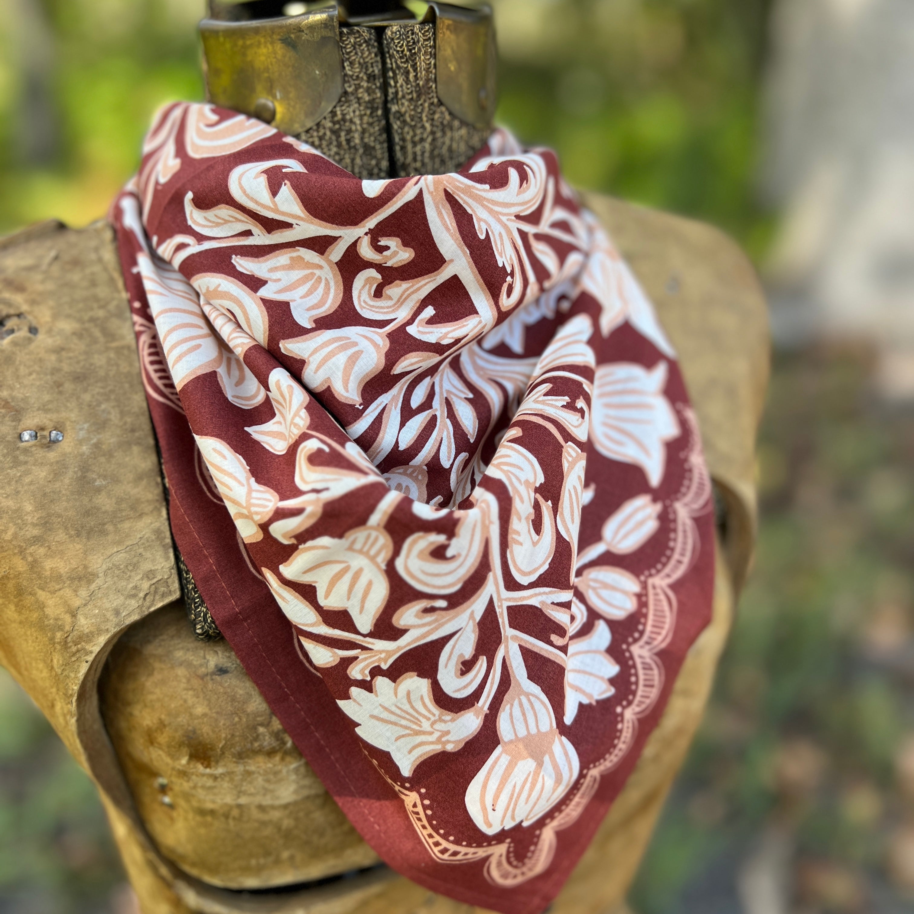 No. 138 Agatha Bandana