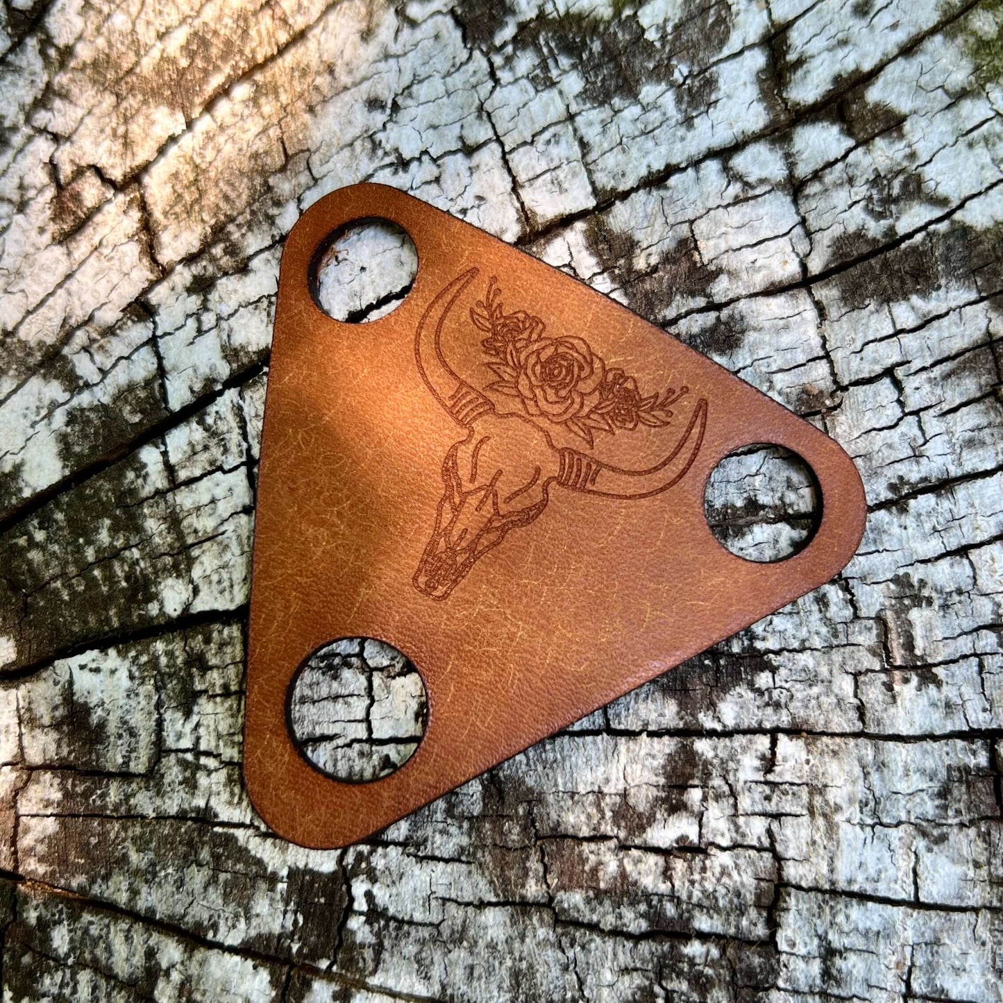 skull and roses pattern leather bandana slide