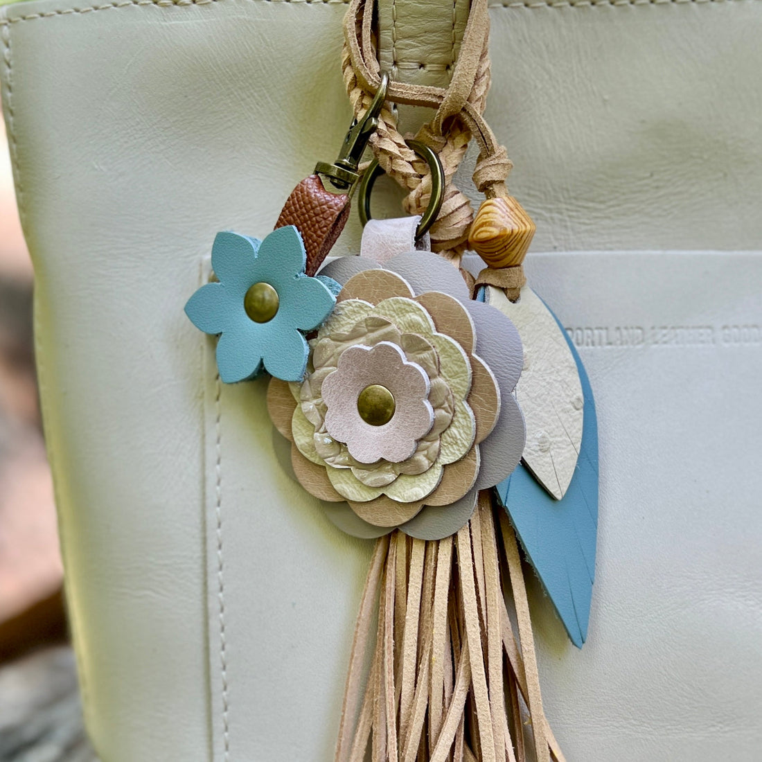 Style Inspo: Neutrals with a Pop!