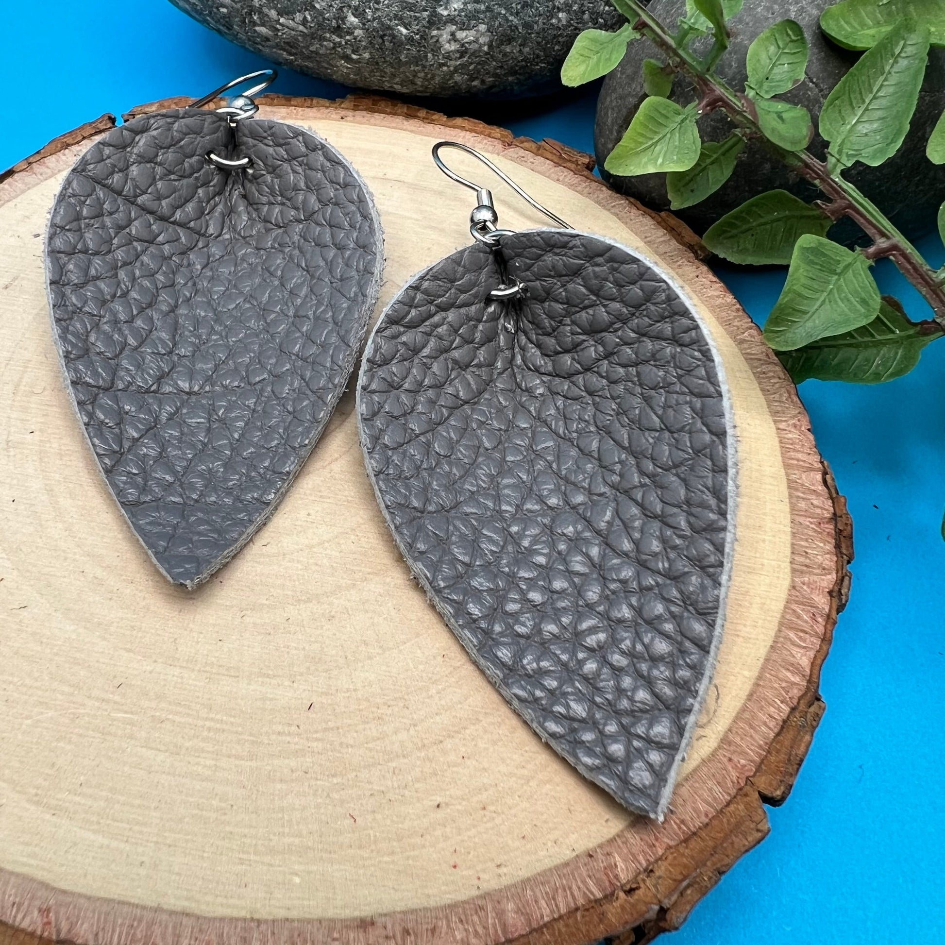genuine leather leaf earrings in light gray
