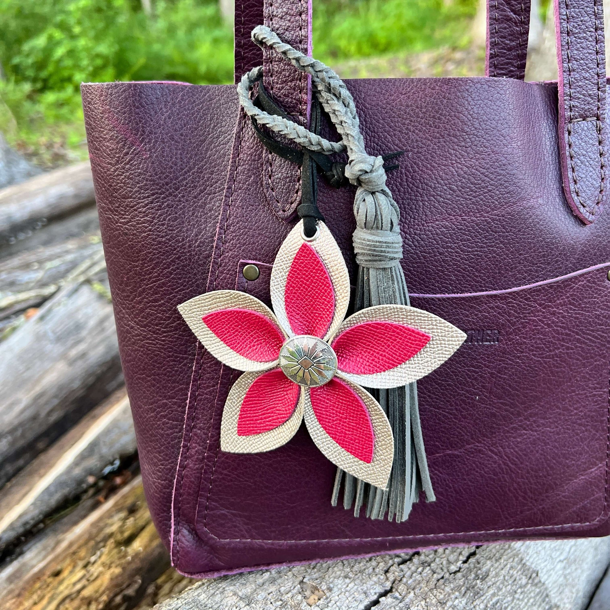 Leather Flower Bag Charm - Large Flower with Loop - Pink and Rose GoldLeather purse charms are a great way to update your handbag, purse or tote. Each flower is crafted with leather petals securely sewn and glued together and accented with buttons in the