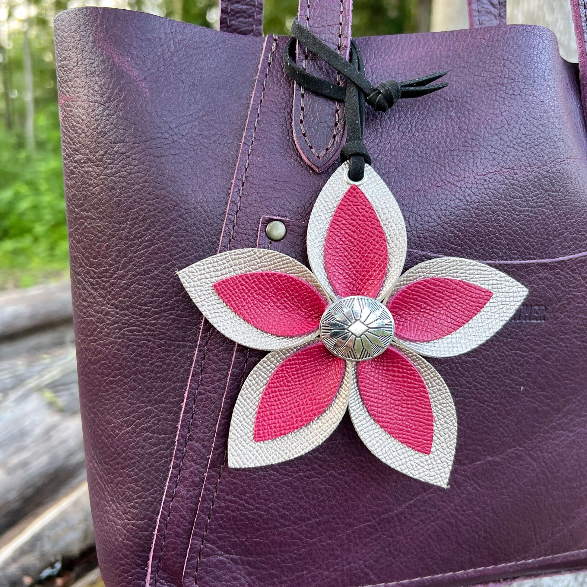 Leather Flower Bag Charm - Large Flower with Loop - Pink and Rose GoldLeather purse charms are a great way to update your handbag, purse or tote. Each flower is crafted with leather petals securely sewn and glued together and accented with buttons in the