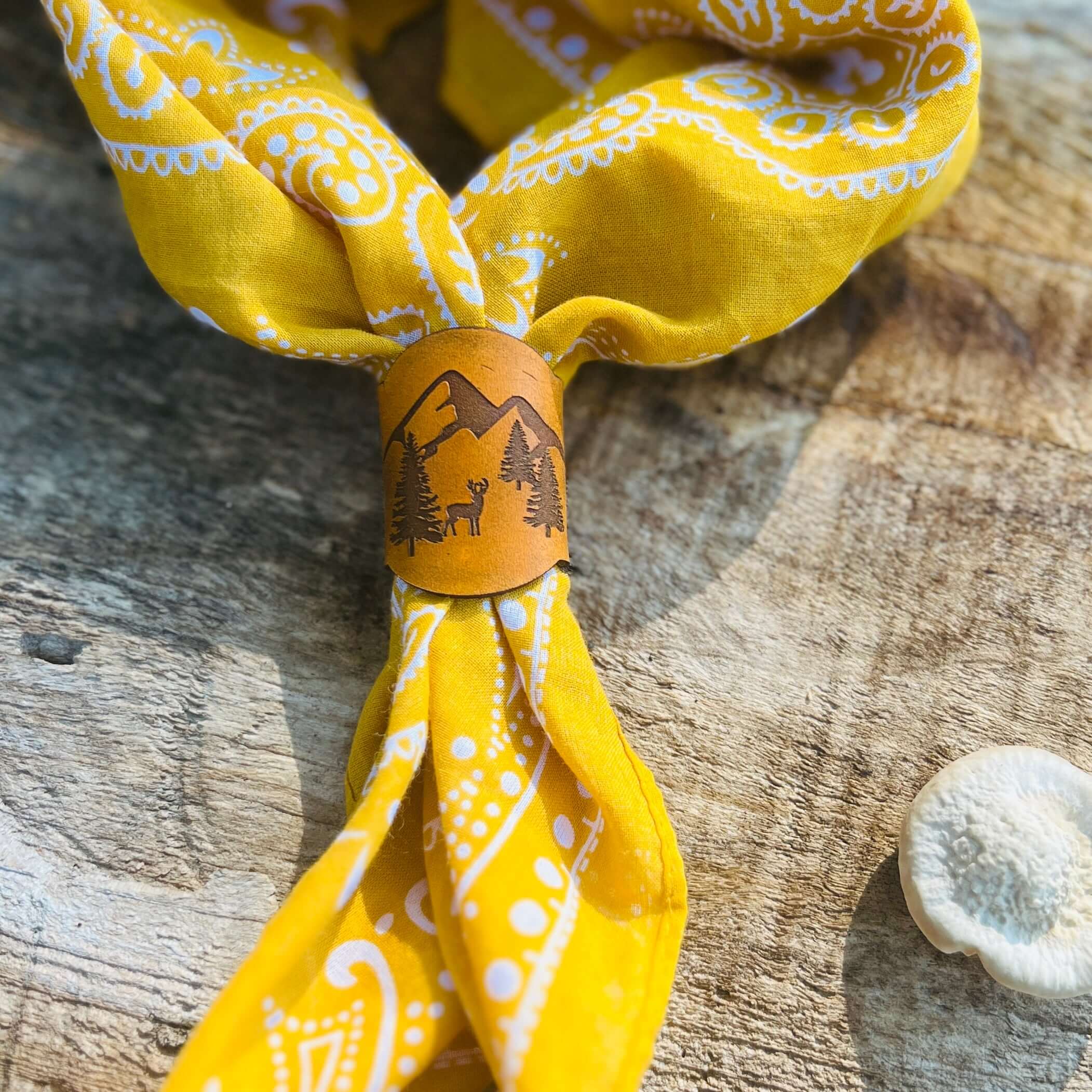 Bandana Slide - Vintage Tan Leather - Mountains