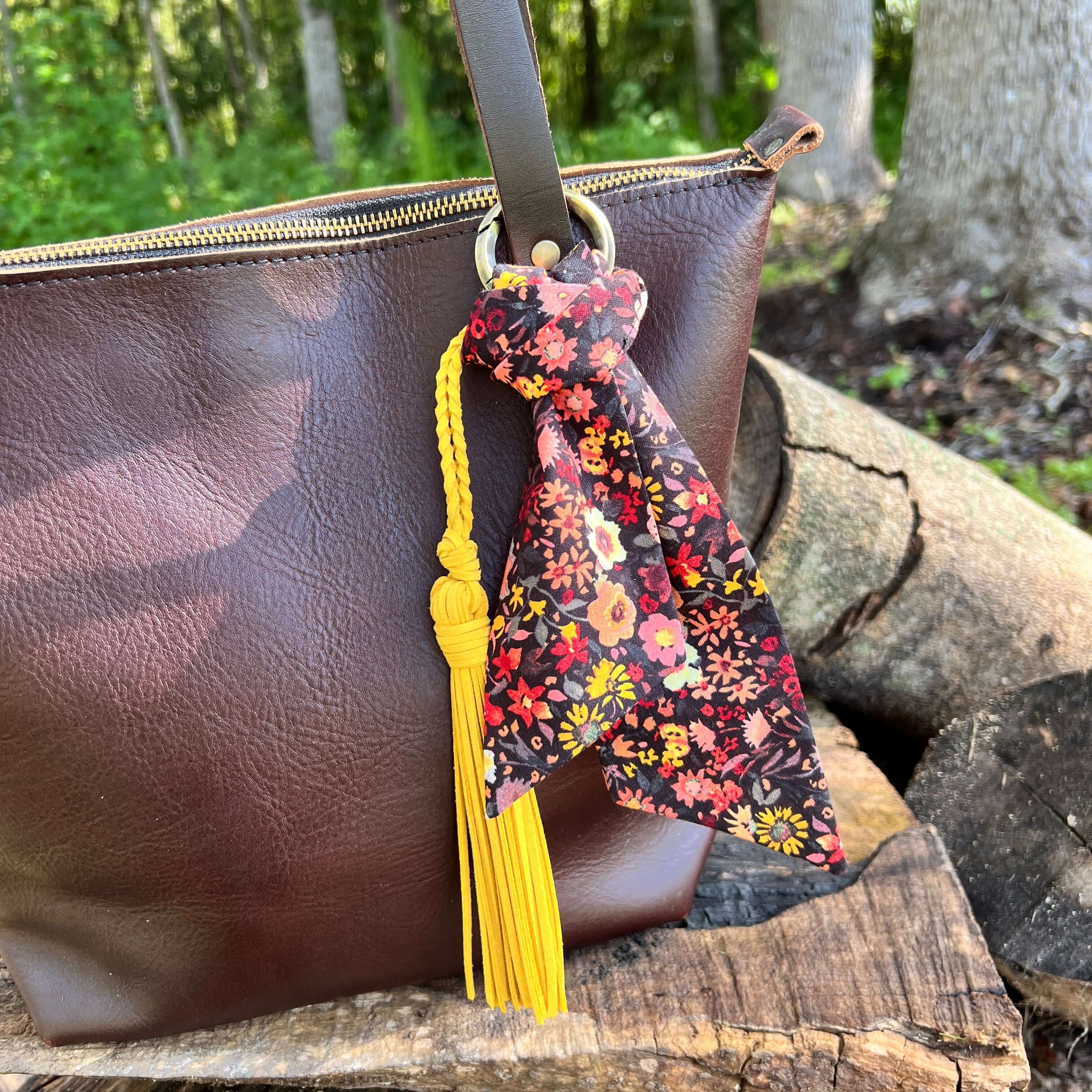 Slim Floral Scarf - Retro Floral Black