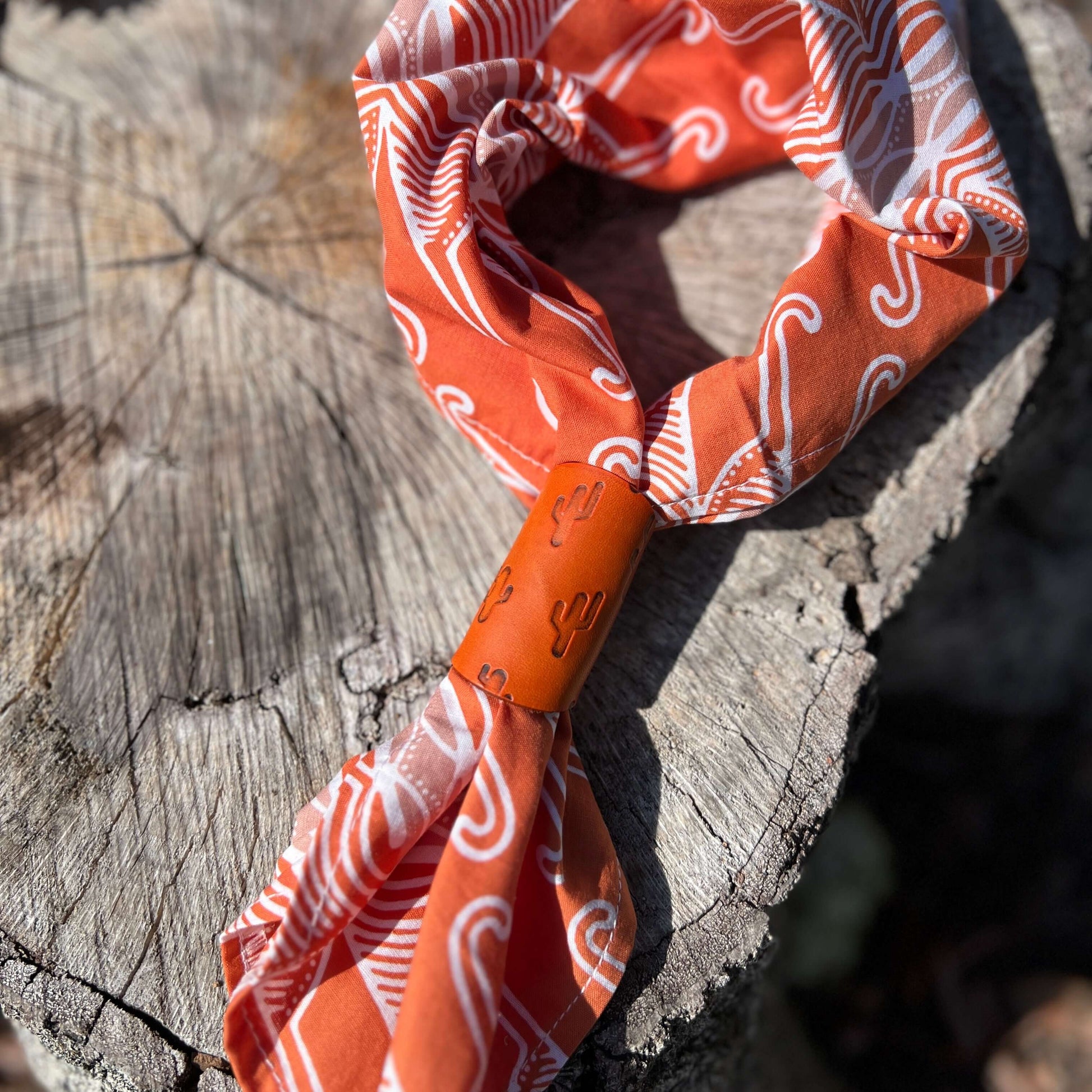 Bandana Slide - Cactus Embossed Leather in Saddle Tan