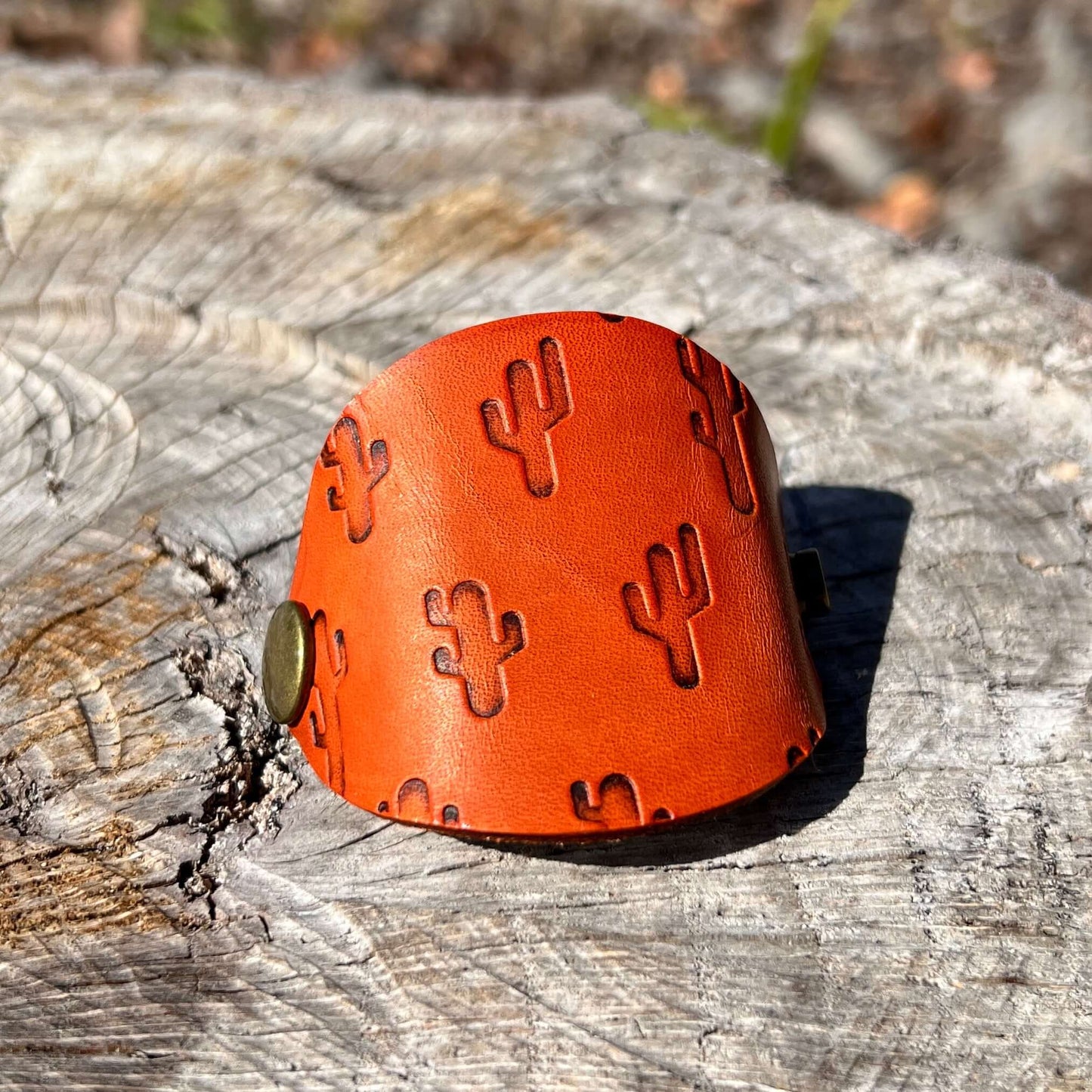 Bandana Slide - Cactus Embossed Leather in Saddle Tan