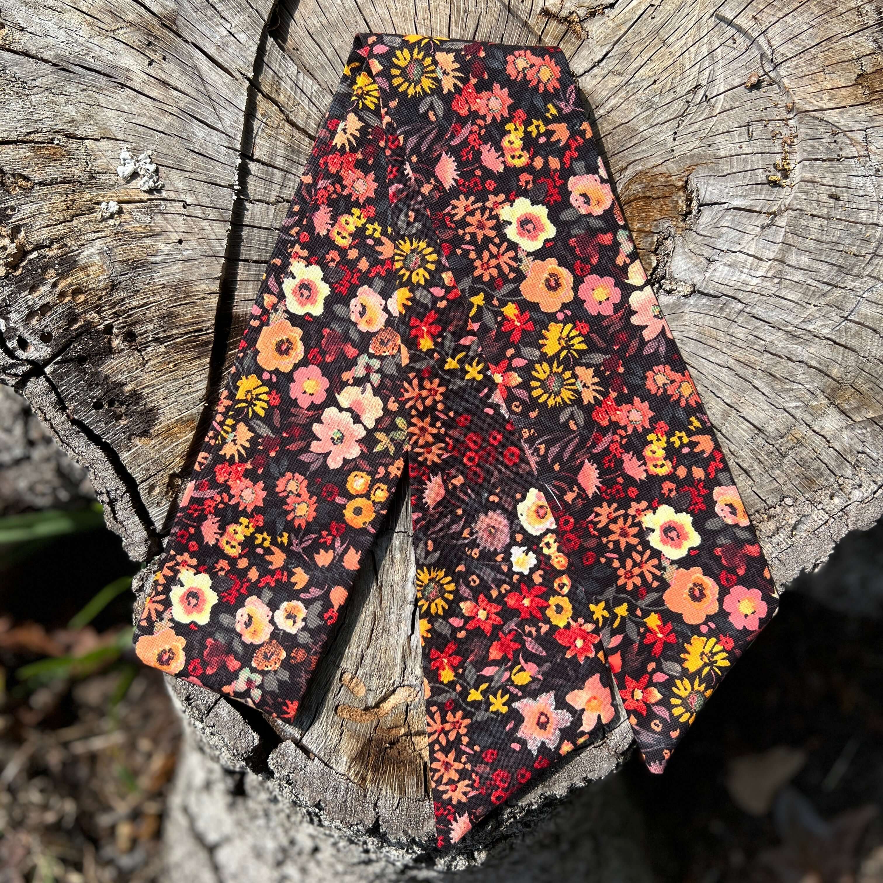 Slim Floral Scarf - Retro Floral Black