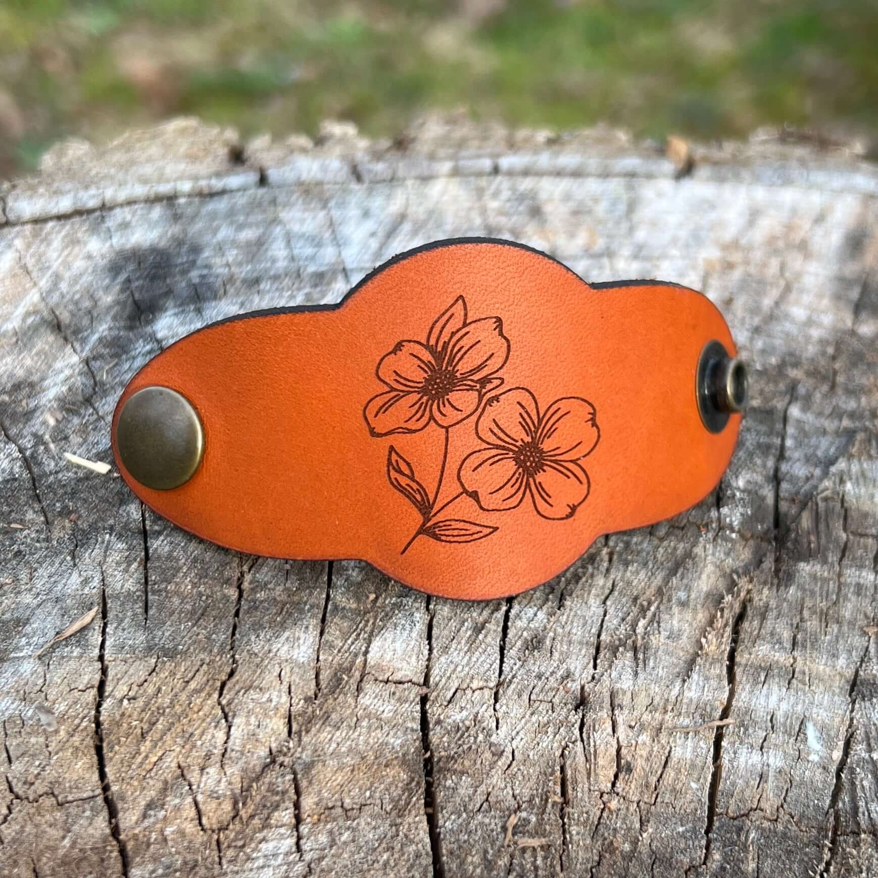 Leather Bandana Slide - Dogwood in saddle tan