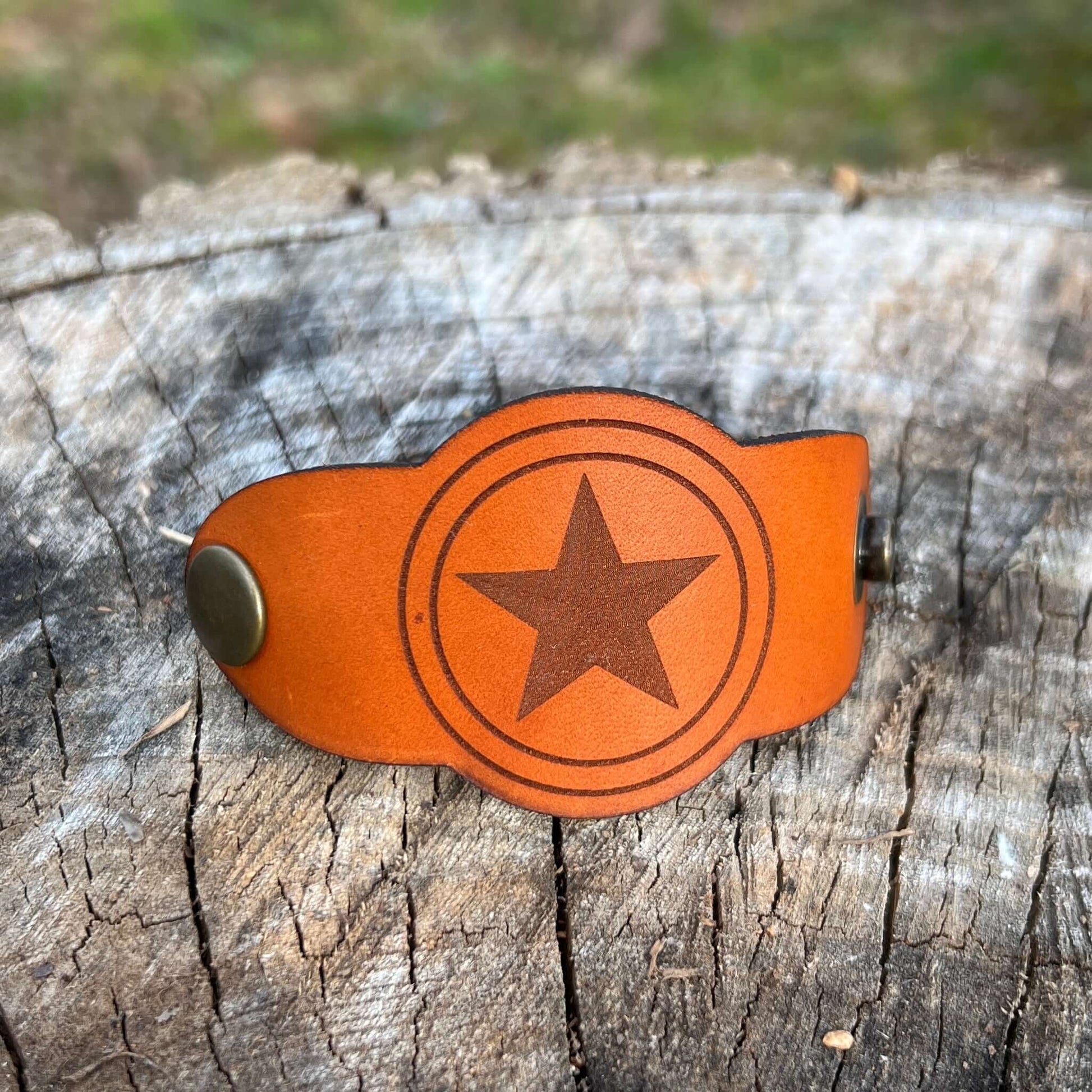 Leather Bandana Slide - Lonestar in saddle tan