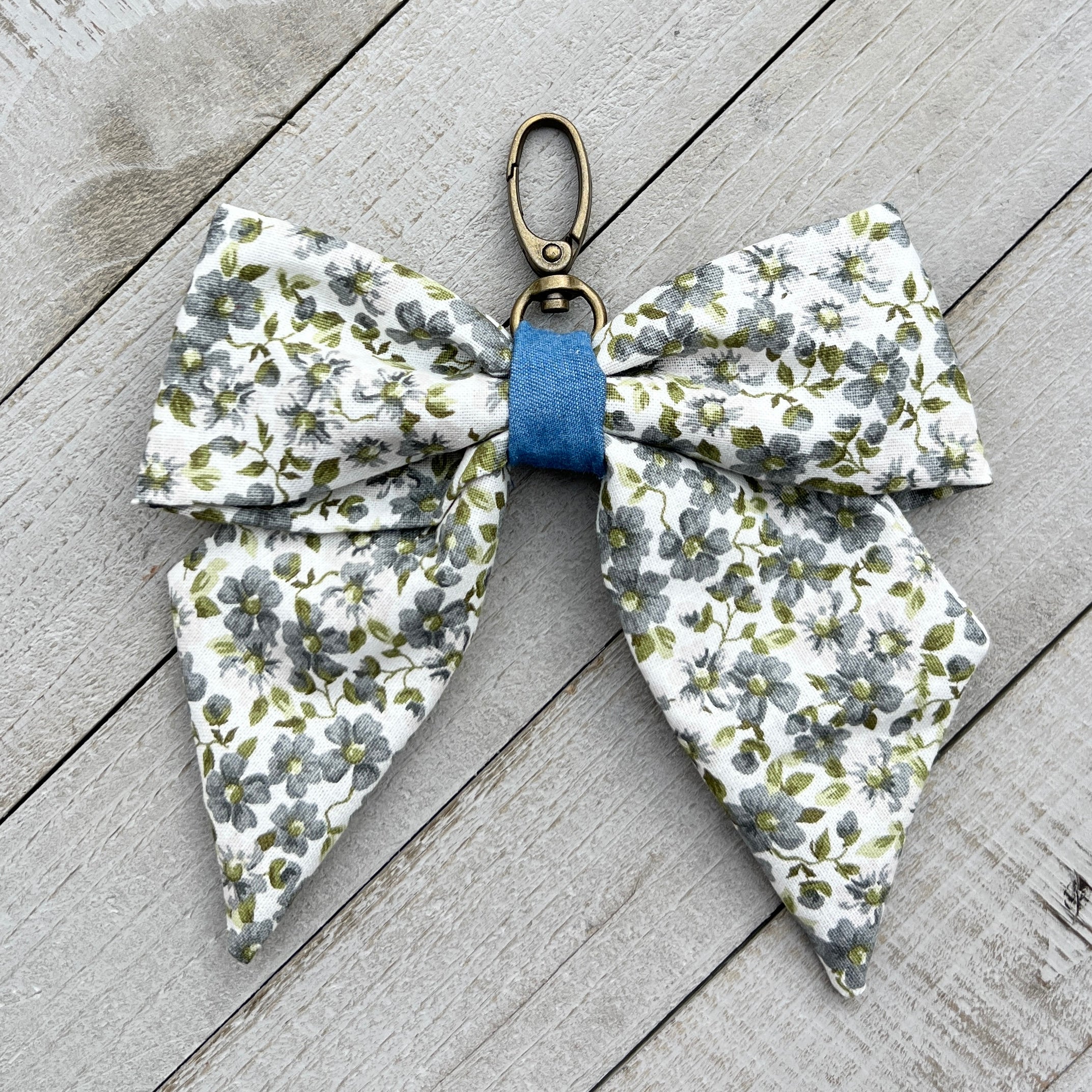 bow bag charm in periwinkle