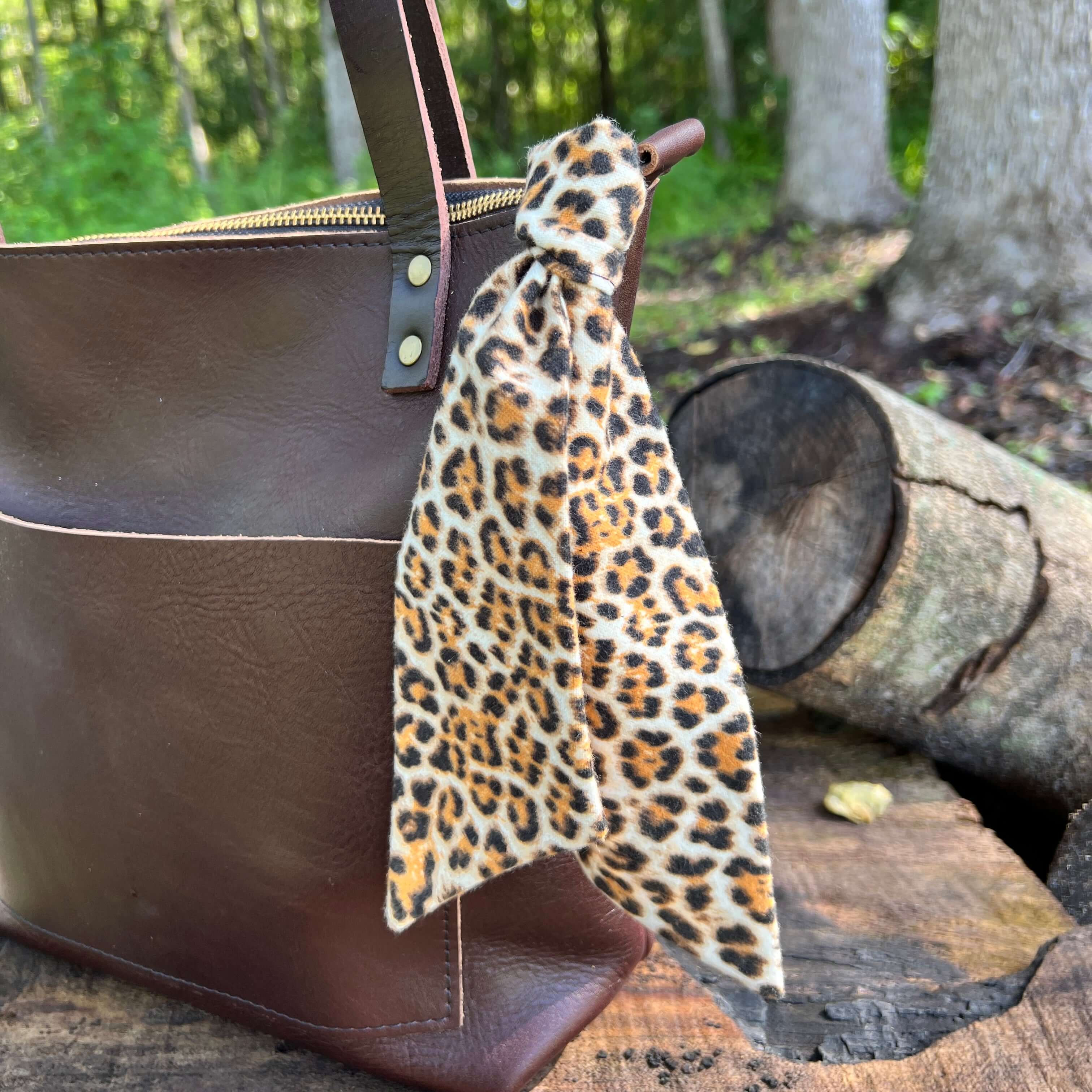 Purse Scarf - Cheetah Flannel
