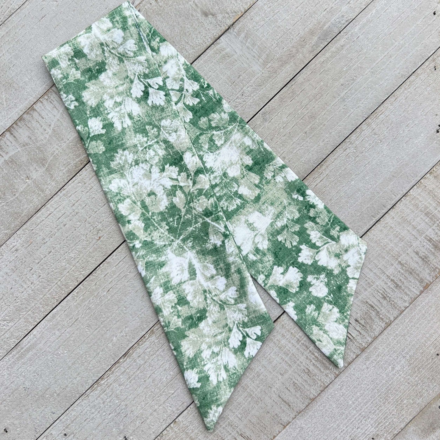 green leaf pattern cotton purse twilly