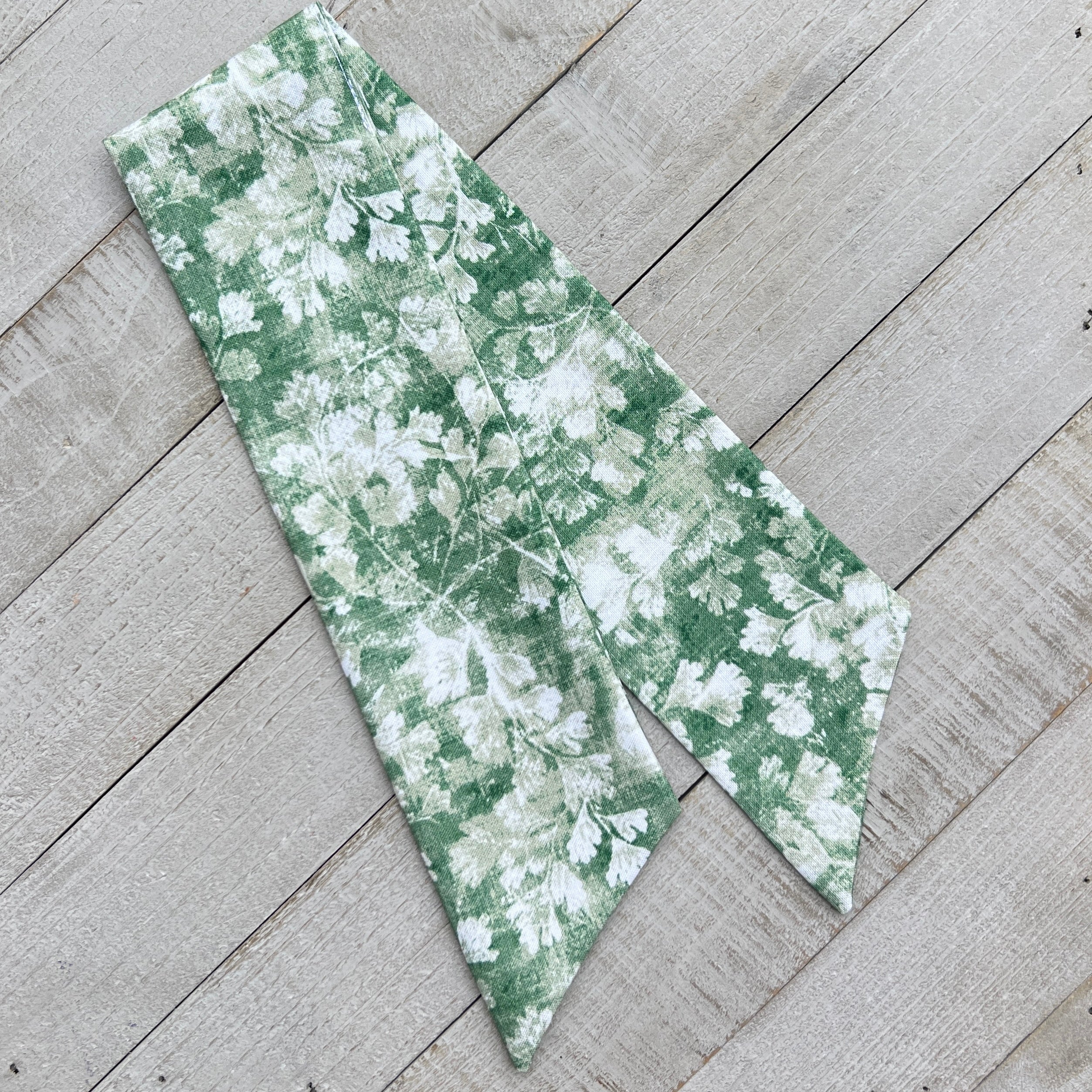 green leaf pattern cotton purse twilly