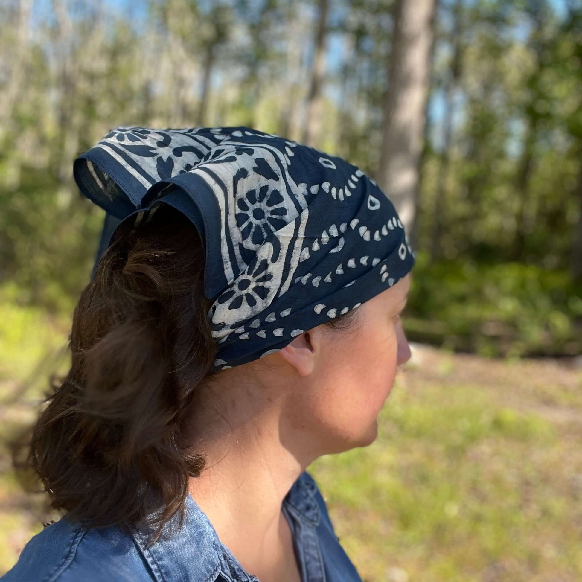 Bandana Scarf - Gray Wavy Lines Floral Border