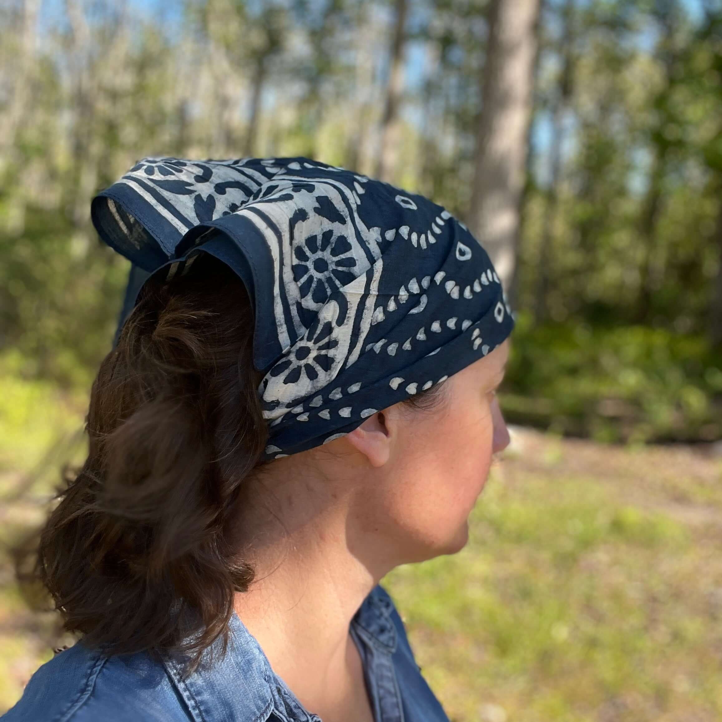 Bandana Scarf - Gray Wavy Lines Floral Border