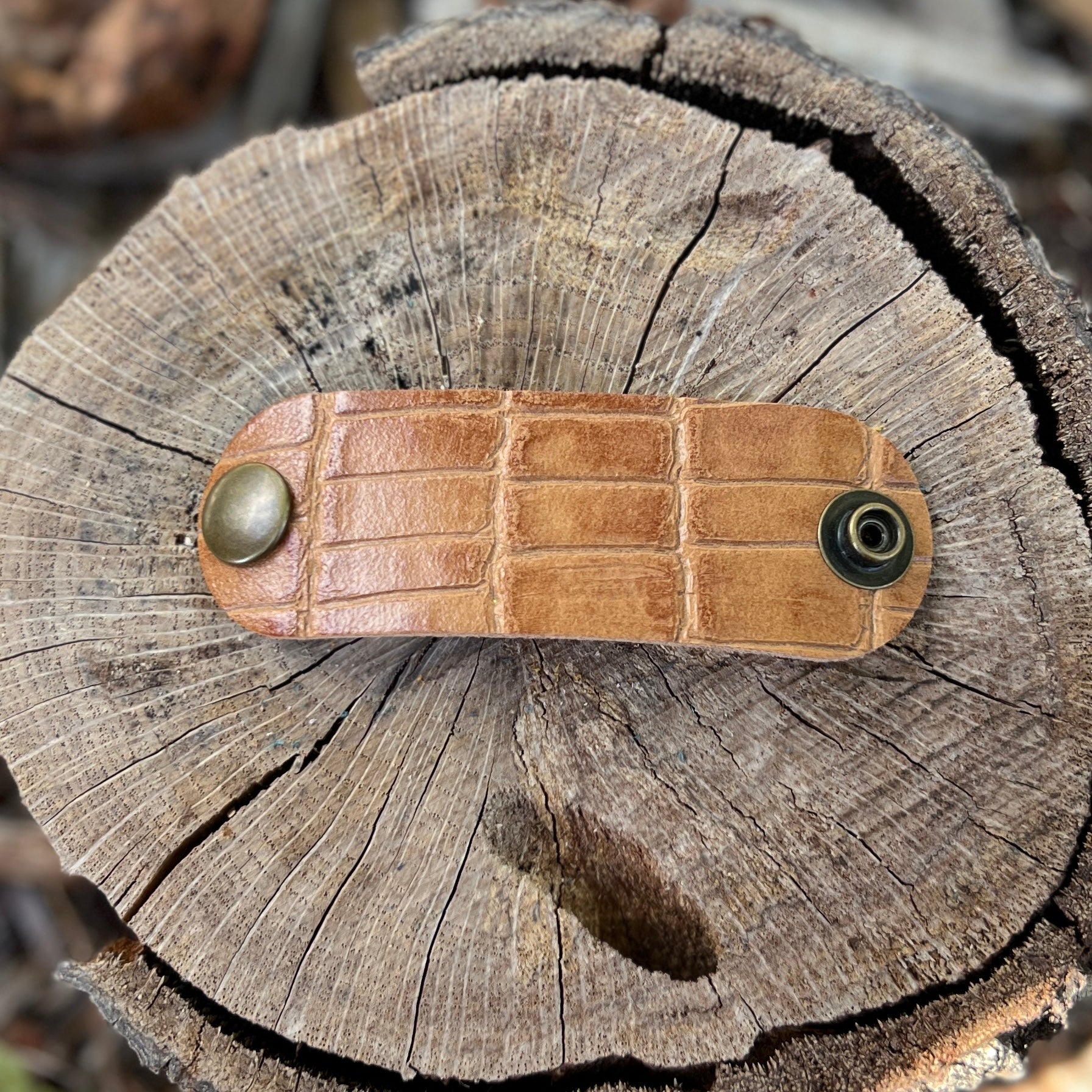 leather bandana slide in textured brown