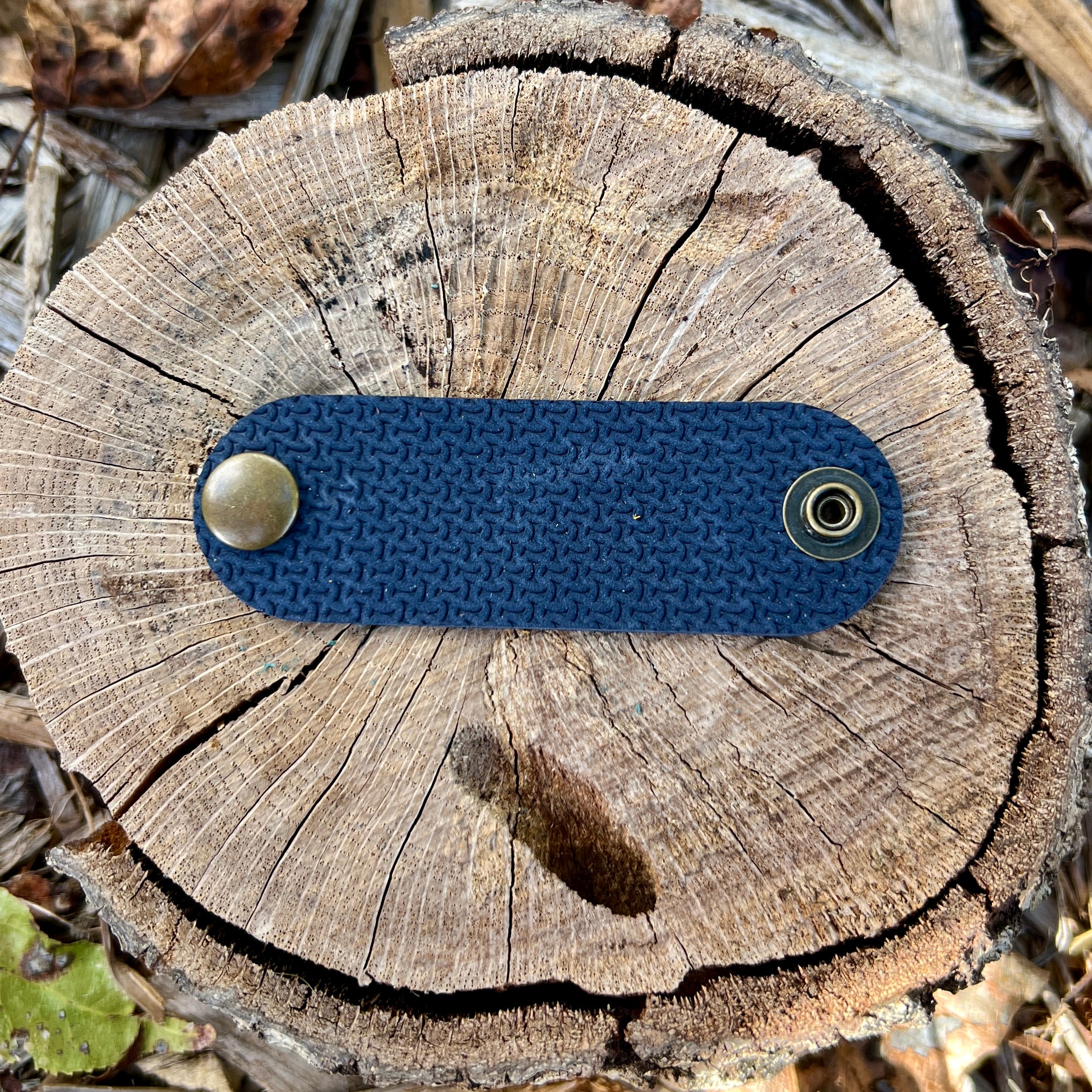 leather bandana slide in textured navy