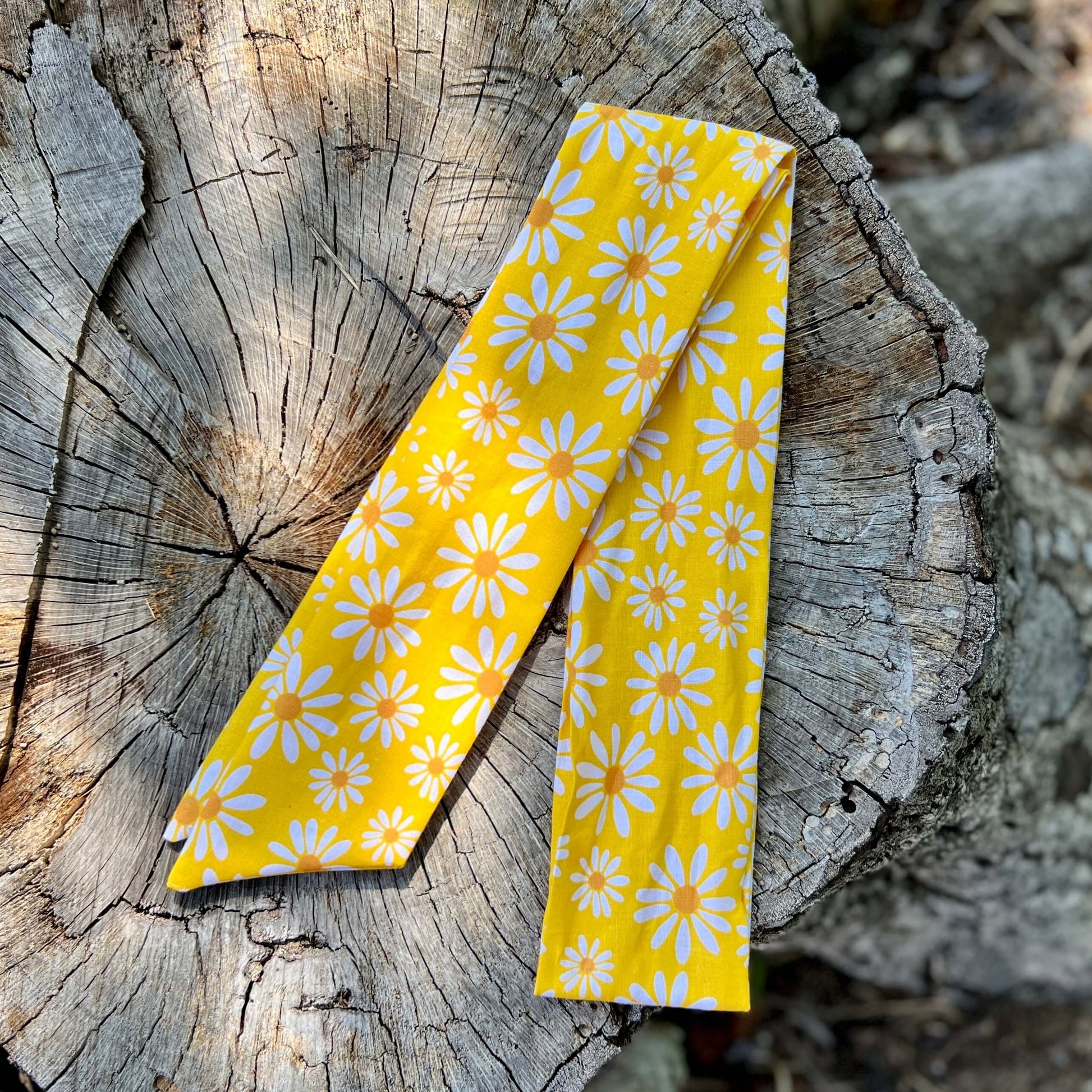 twilly style yellow daisy scarf