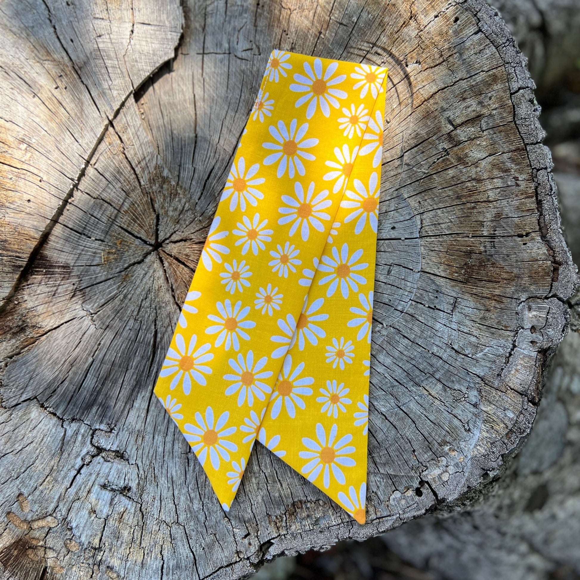 mini yellow daisy purse scarf